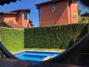 Casa em Condomínio com Piscina Privativa